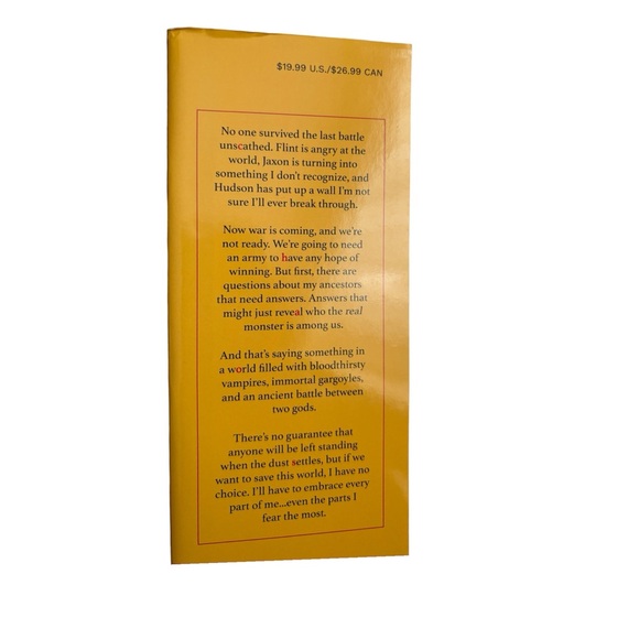 Court by Tracy Wolff Book - Picture 3 of 4